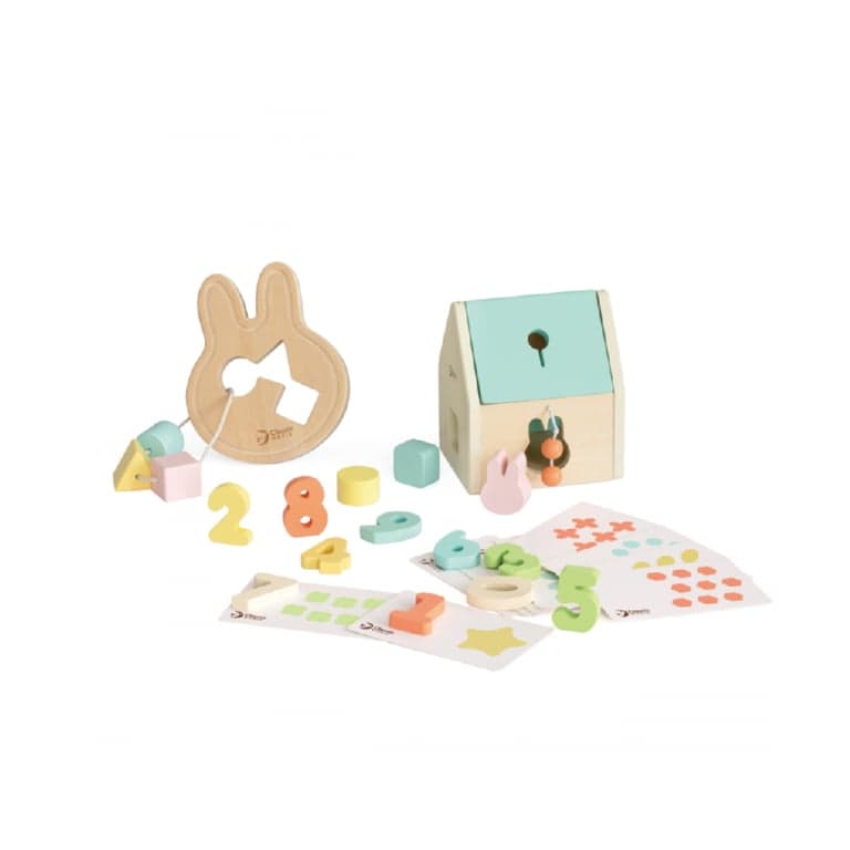 Classic World Gift Set for 12-18 Months