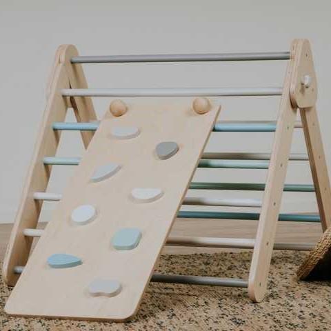 Montessori leg&go Triangle Climber With Ramp Pastel