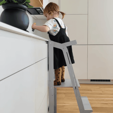 Lakaluk Foldable Learning Tower Gray