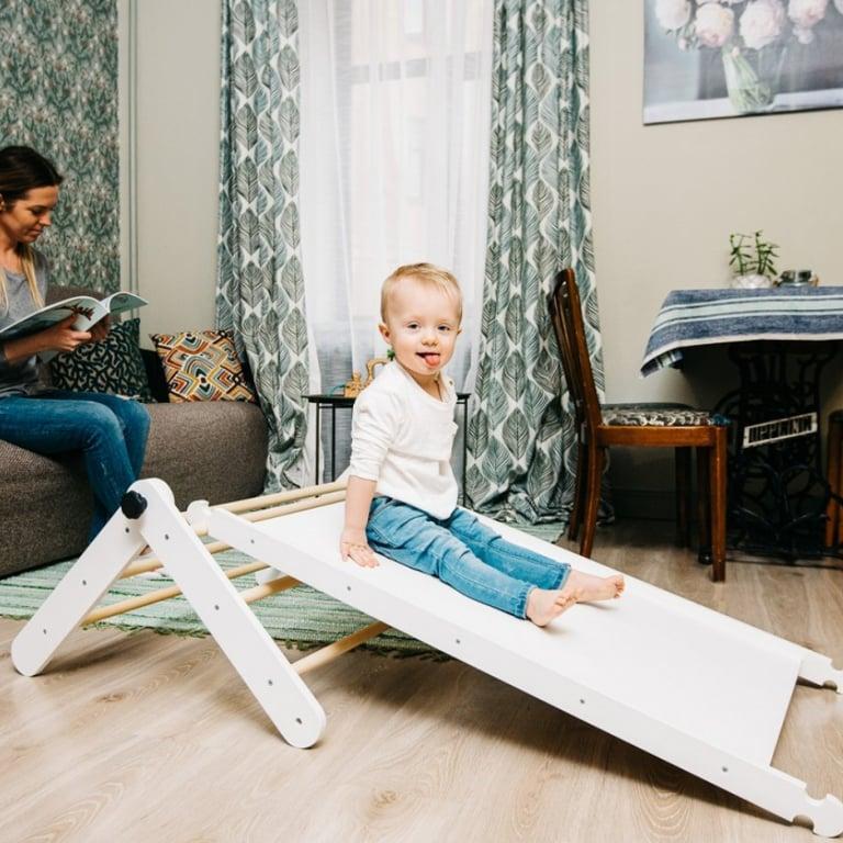 Montessori Family SCL ZUZU Climbing Triangle With Ramp White