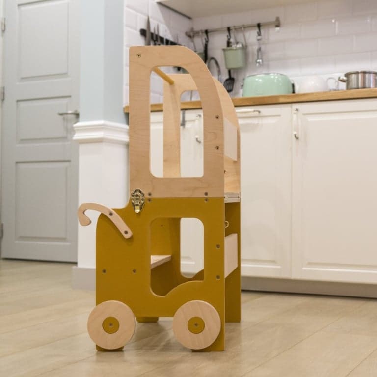 Family SCL Trolley Toddler Tower Safari/Natural