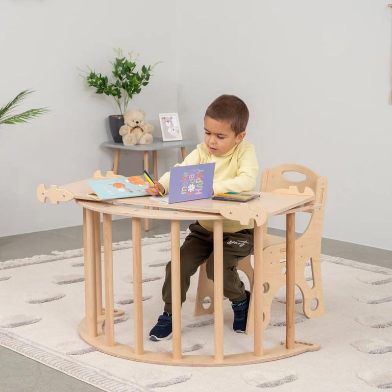 Montessori Wood and Hearts Indoor Playset